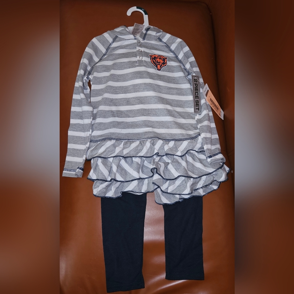 NFL Team Apparel Girl's 4T Chicago Bears 2pc set (Hoodie & Pants/Leggings)